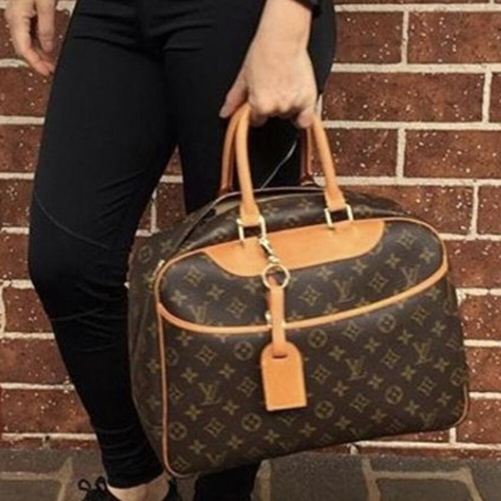 💎✨HOT BUY✨💎Authentic LV Deauville monogram